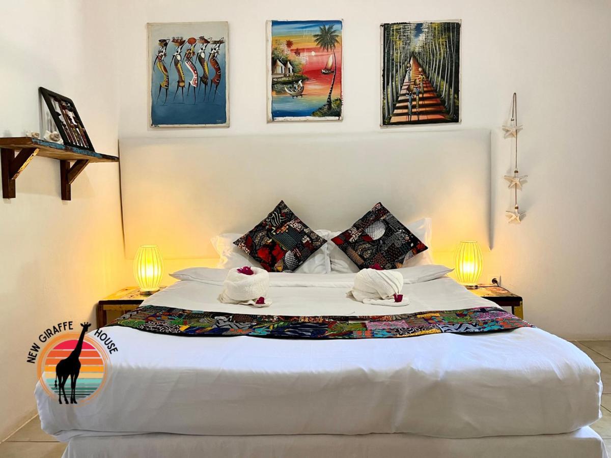 New Giraffe House Bed & Breakfast Vilanculos Exterior photo
